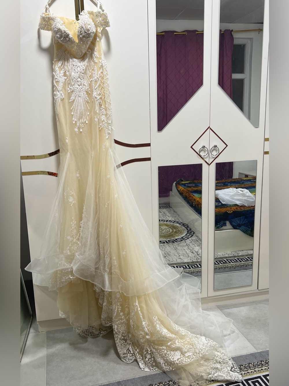 Wedding dress